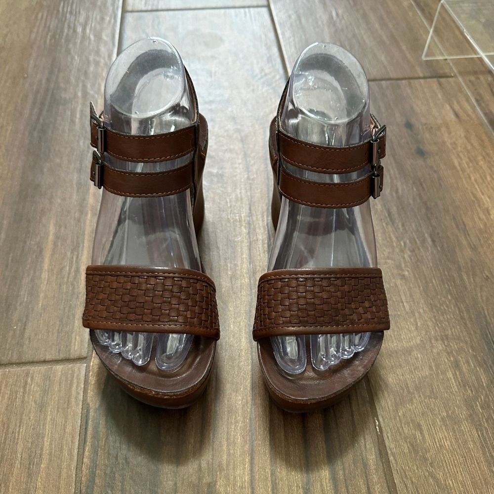 Pierre Dumas Brown Woven Strap Wedge Sandals Double Buckle Platform Heels 6.5